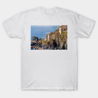 The Crowns Engine Houses, Botallack Mine, Cornwall T-Shirt